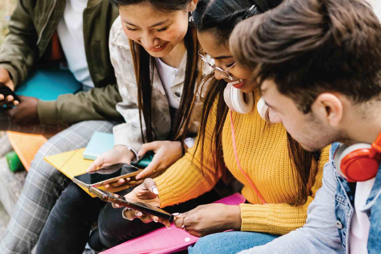 Best Entertainment Topics for Growing Media Websites